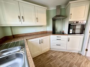 Kitchen- click for photo gallery